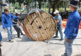 Nhiều biến tần AC trên một cuộn kháng dòng đơn lẻ