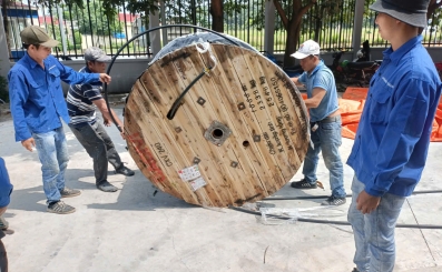 Nhiều biến tần AC trên một cuộn kháng dòng đơn lẻ