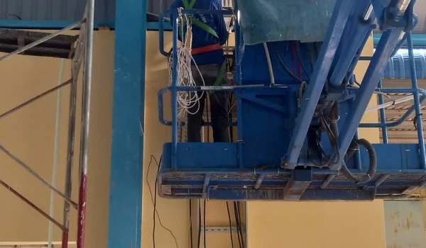 Khởi đầu từ nền tảng cơ điện