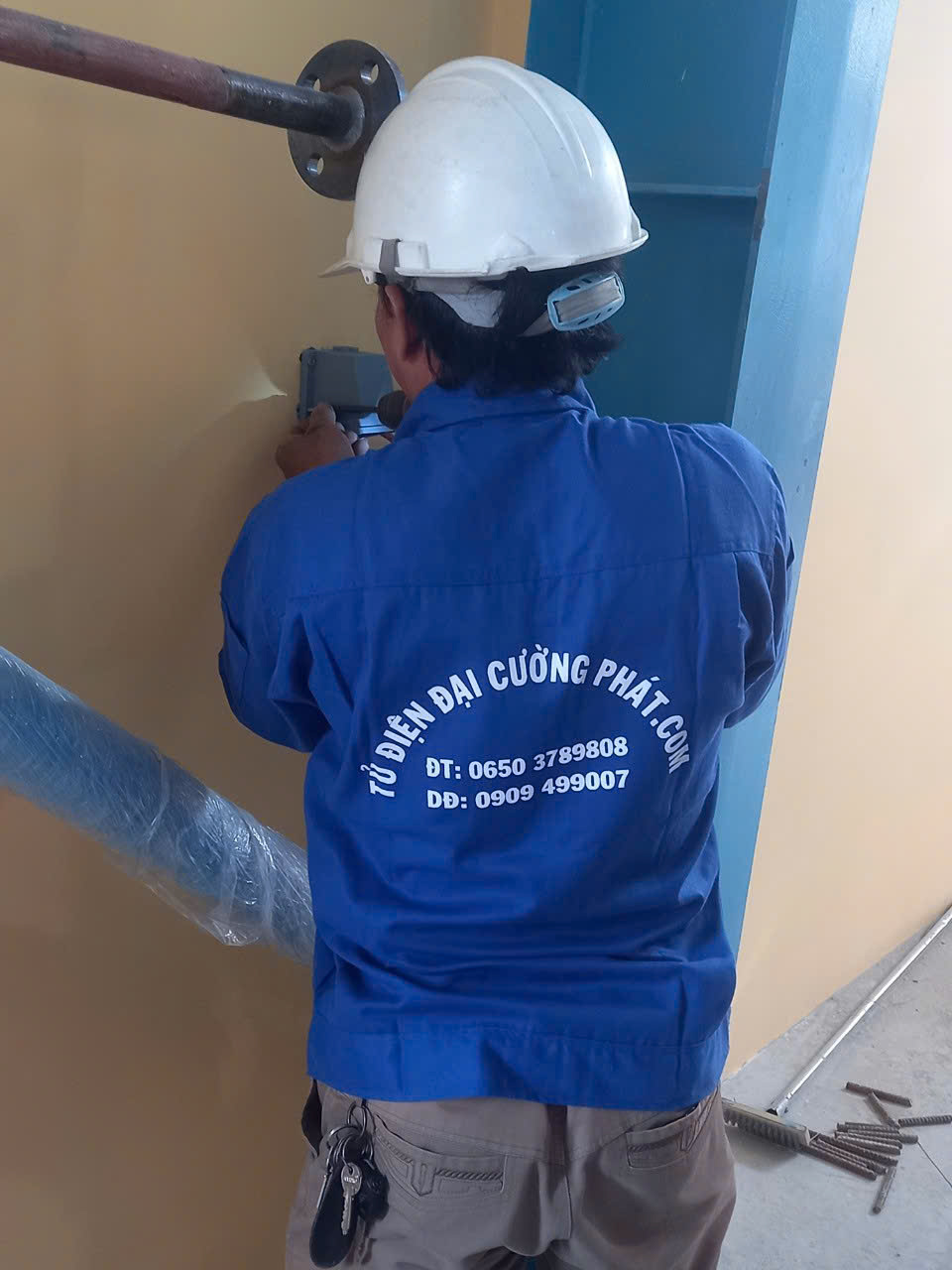 Tháo Lắp & Di Dời Tủ Điện Tận Nơi Tp HCM