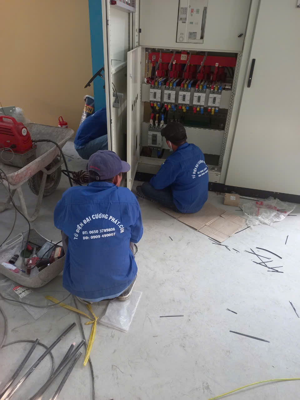Thi Công Tủ Điện Công Nghiệp