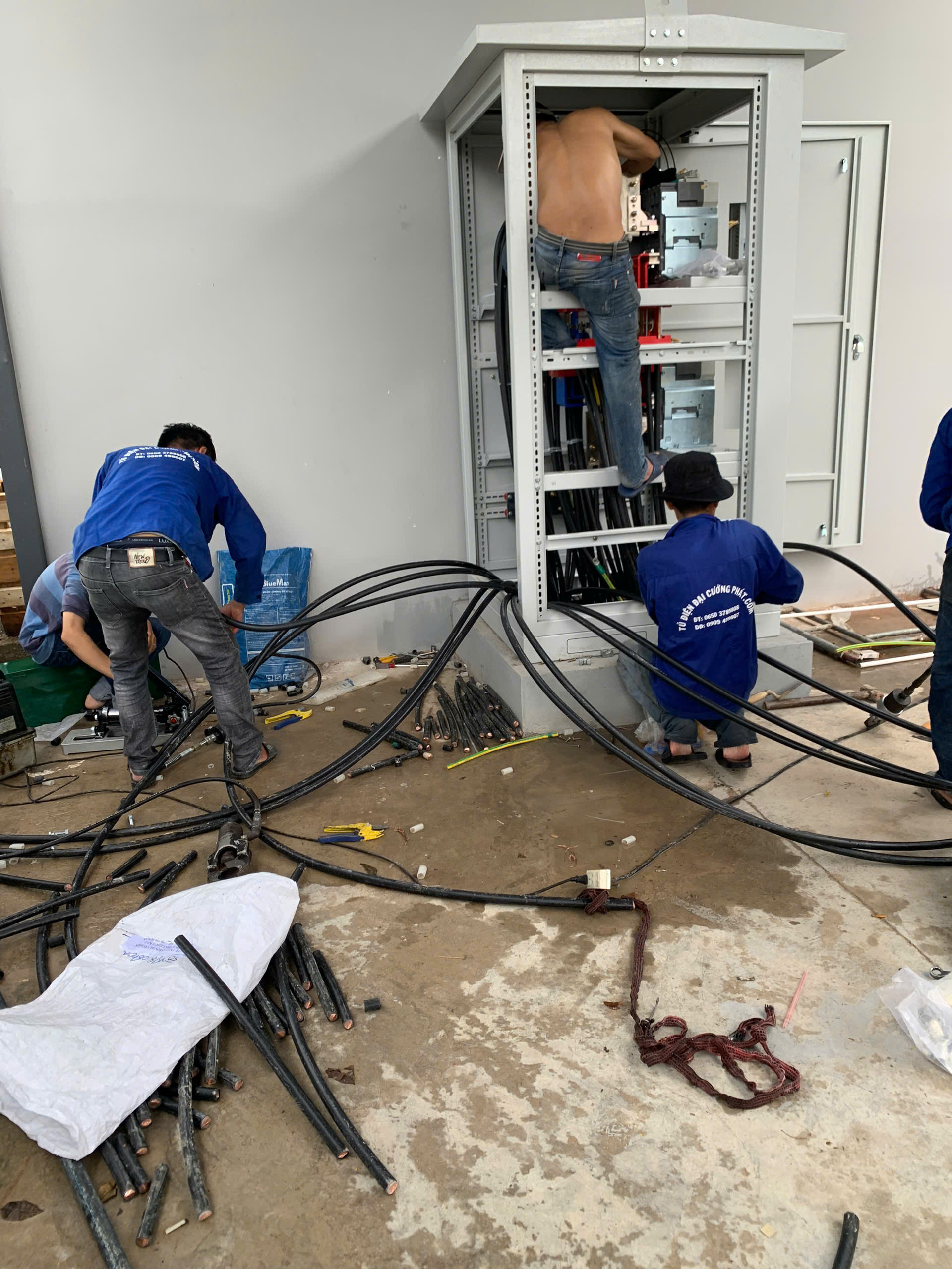 Kiểm Tra Sau Khi Lắp Tủ Điện: Bước Nhỏ Nhưng Không Nên Bỏ Qua